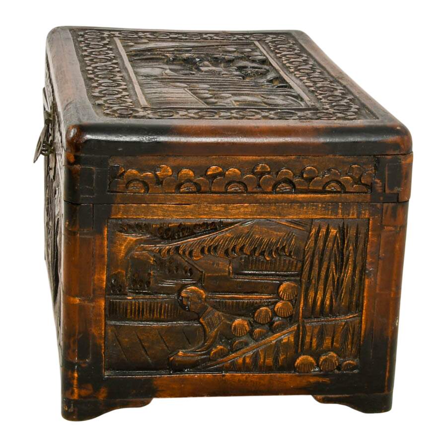 Small Scenic Hand-Carved Chinese Camphor Wood Trunk-3
