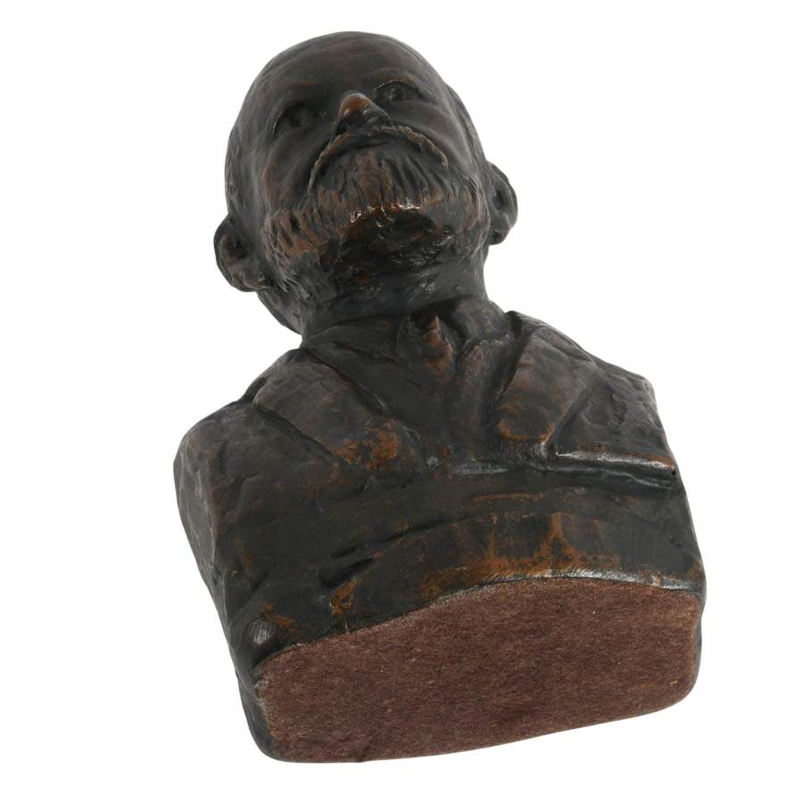 Ceramic Bust of a Gentleman-7
