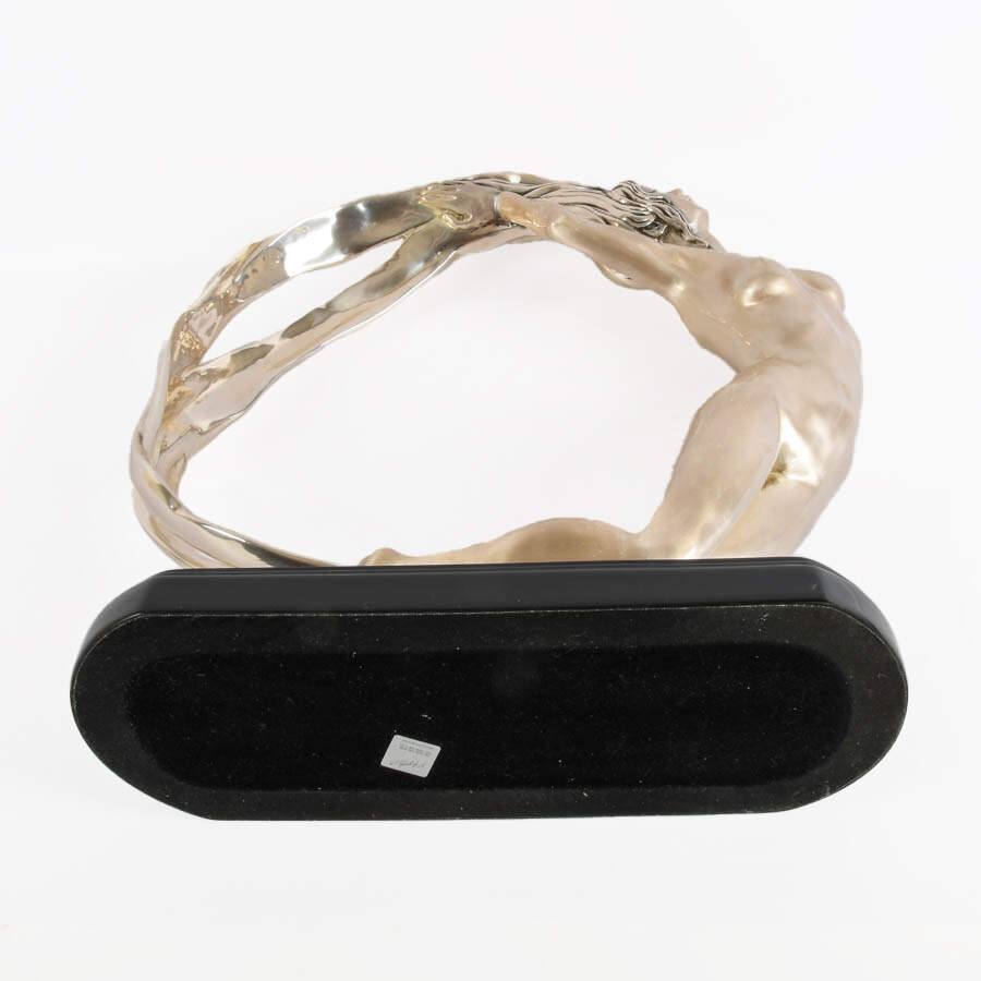 Enrique Jolly "Full Moon" Silver Woman Statue-7
