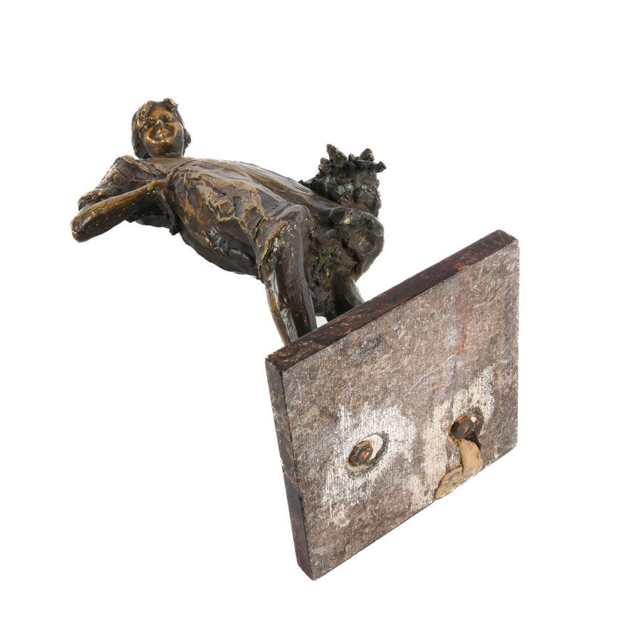 "The Flower Girl" Bronze Sculpture by Carlos Peduzzi-9