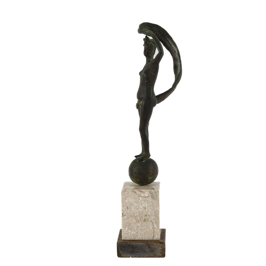Bronze Statue of Fortune Fano on Marble-2
