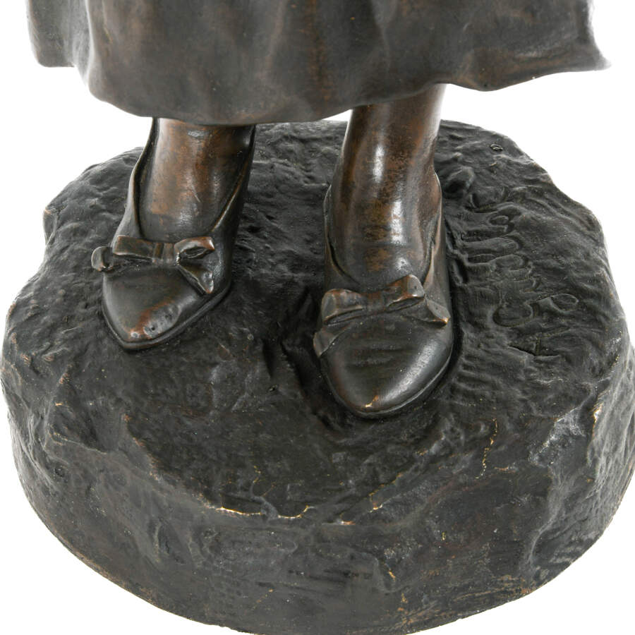 Metal Signature A Guilber Valere Statue-8