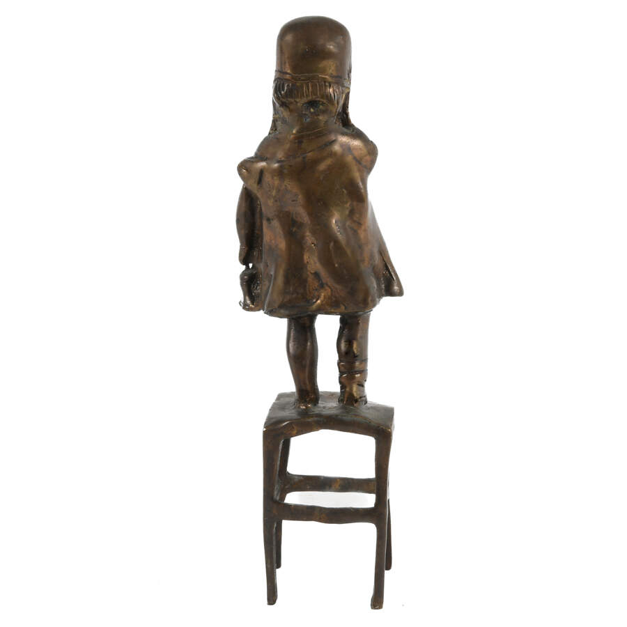 Bronze Sculpture Girl on a Stool After Juan Clara Betta-7