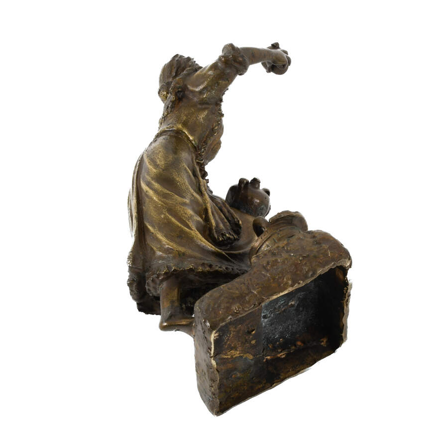 Continental Bronze Sculpture of a Peasant Lady-7