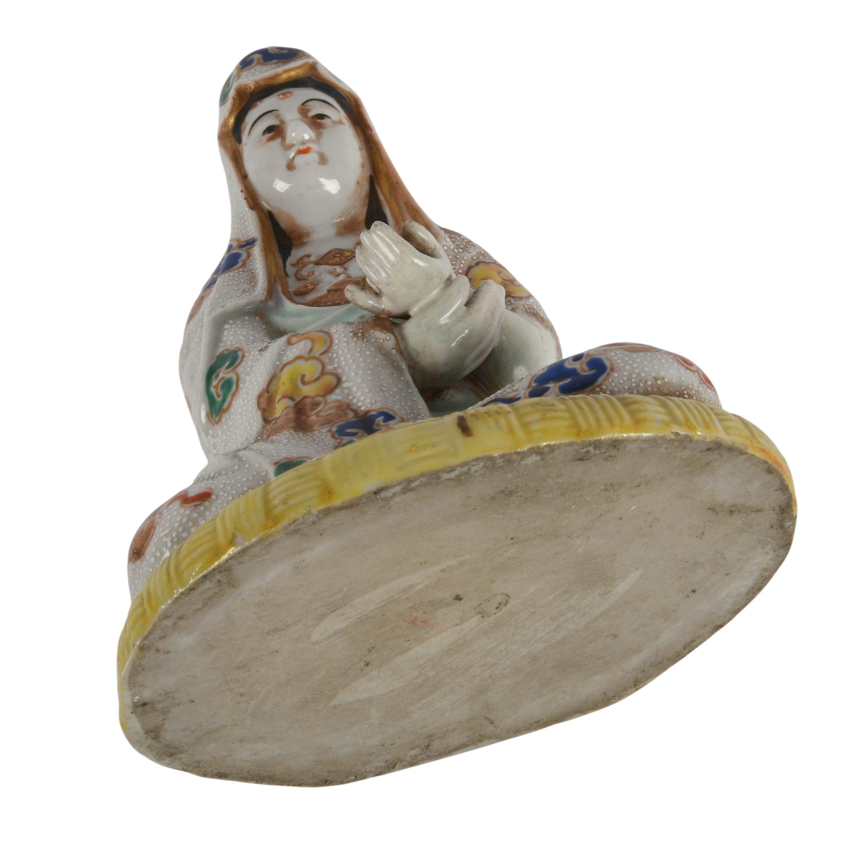 Antique Japanese Kutani Wear Seated Kannon-8