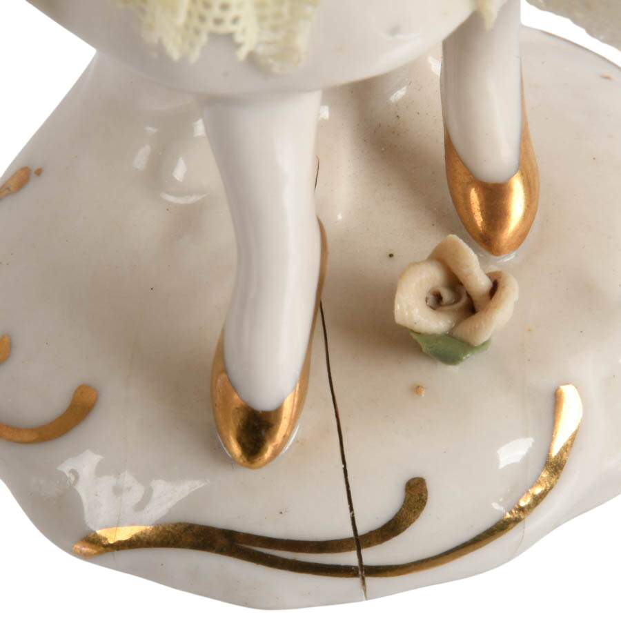 Antique Porcelain Dresden Lace Mother and Daughters Figurines-11