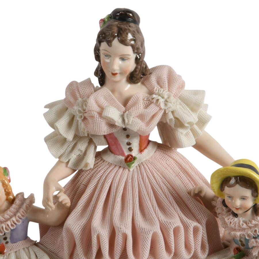 Antique Porcelain Dresden Lace Mother and Daughters Figurines-8