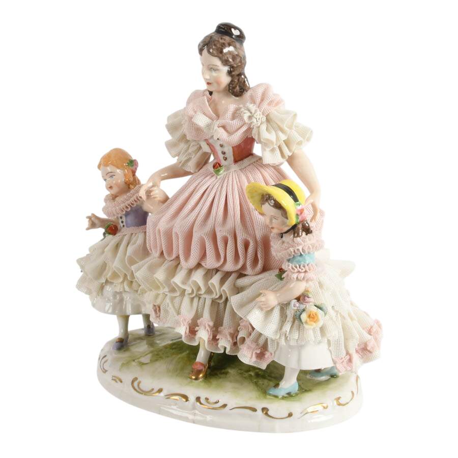 Antique Porcelain Dresden Lace Mother and Daughters Figurines-4