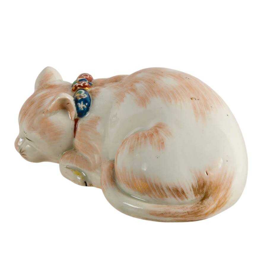 Japanese Kutani-Ware Style Porcelain Sleeping Cat Figure-2