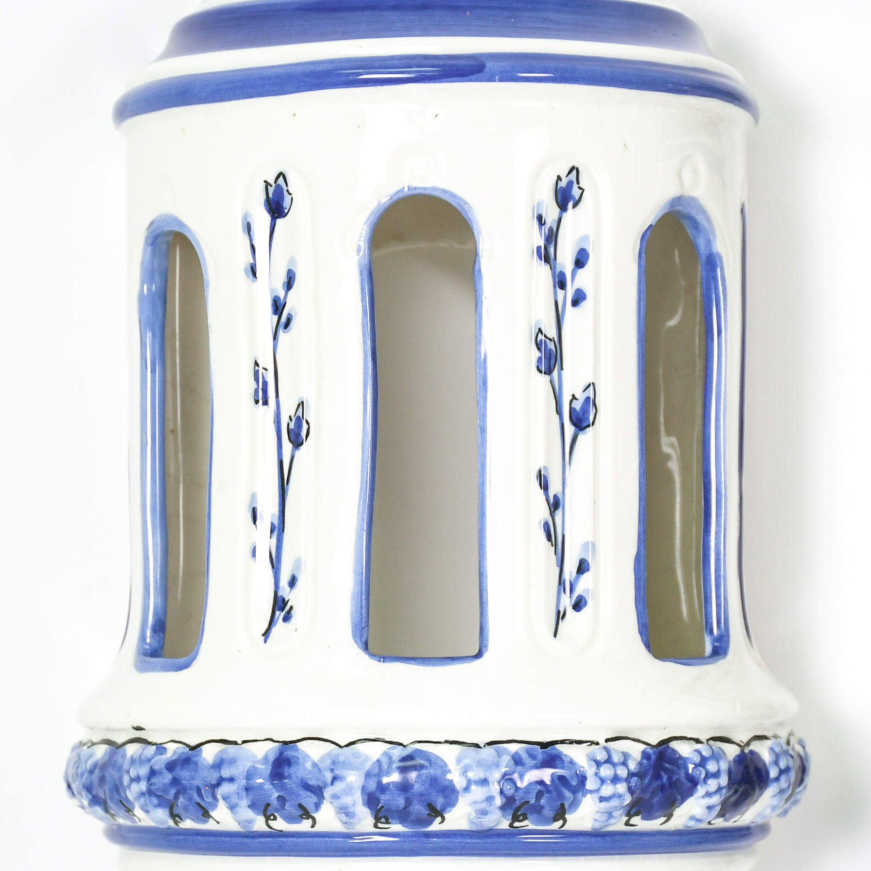Pair of Ceramic Portuguese Blue and White Grape Motif Wall Pockets-3