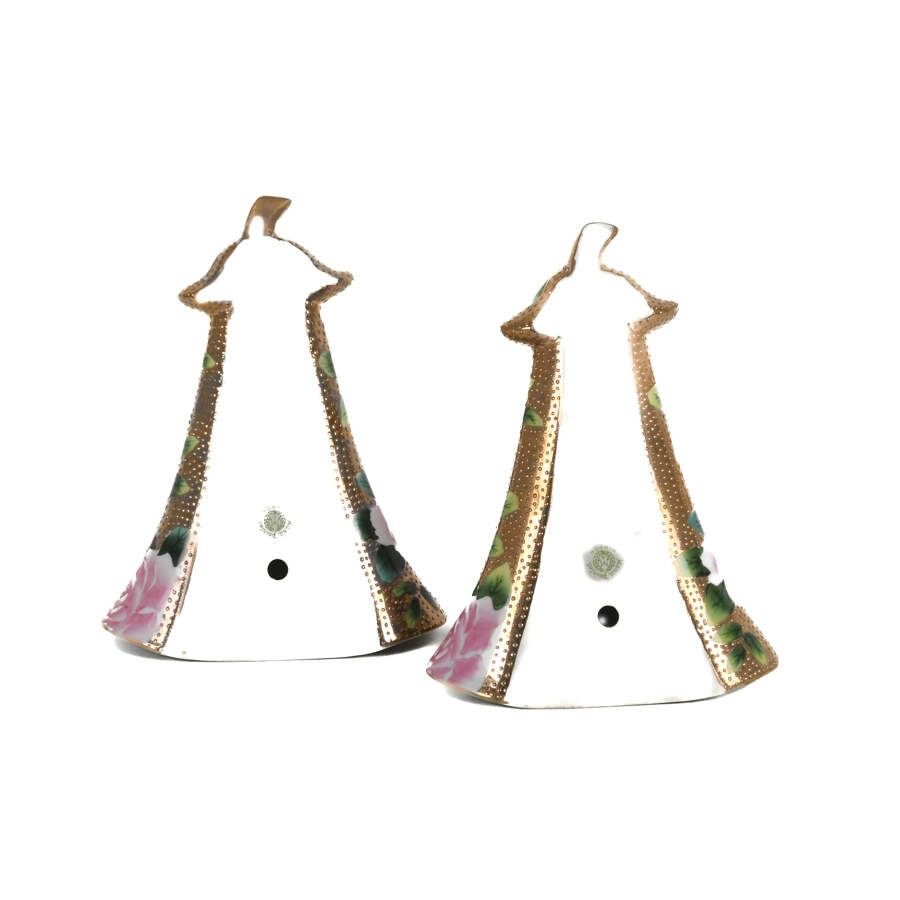 Pair of Pottery Roses Wall Pockets-14