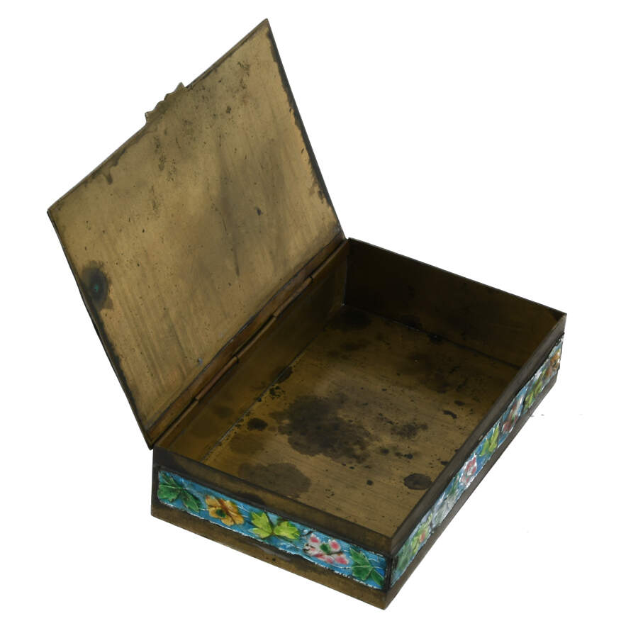 Antique Chinese Architecture Enamel Box-5