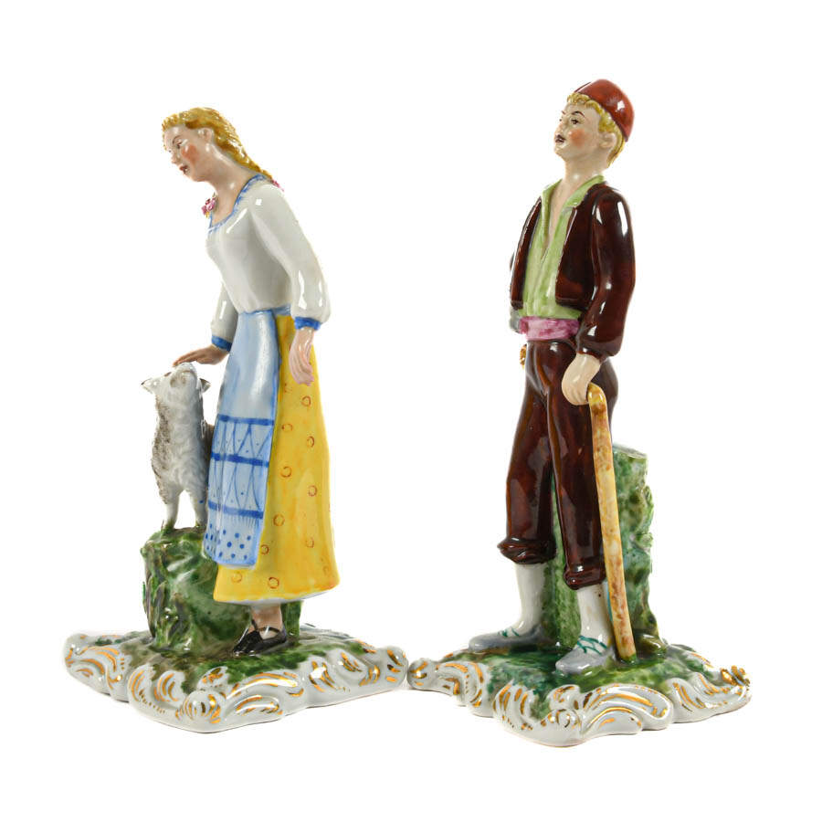 Antique Pair of Porcelain Marquesa Figural Couple Statues-2