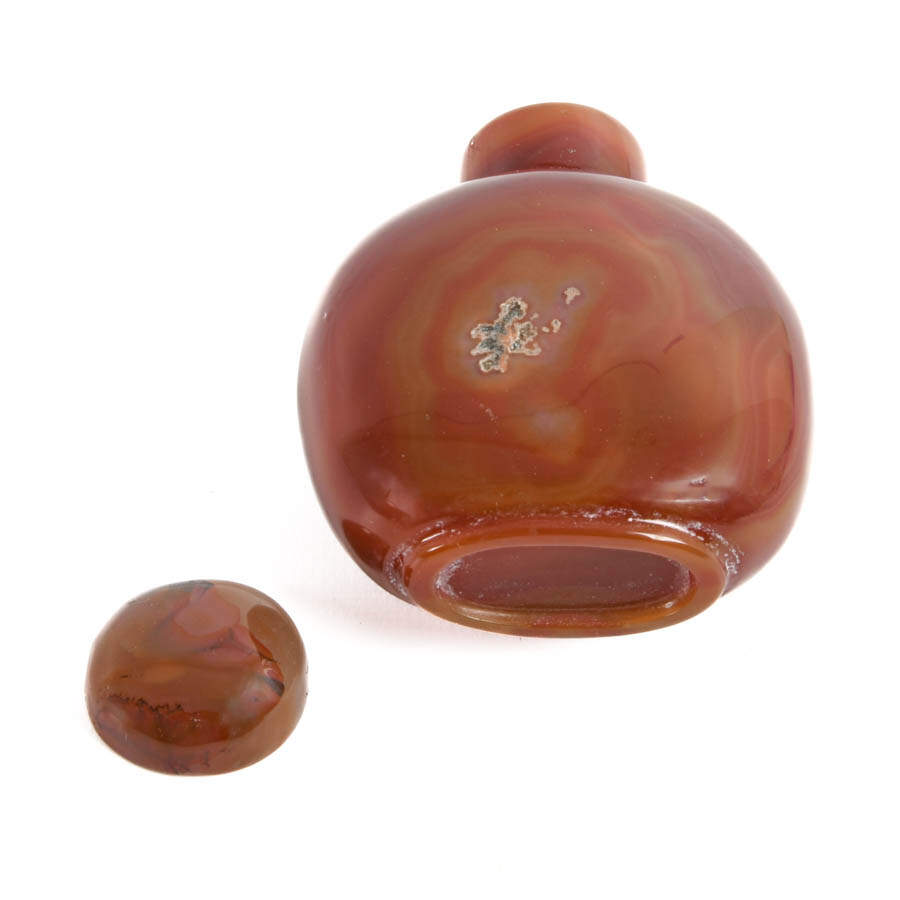 Antique Large Agate Chinese Snuff-5