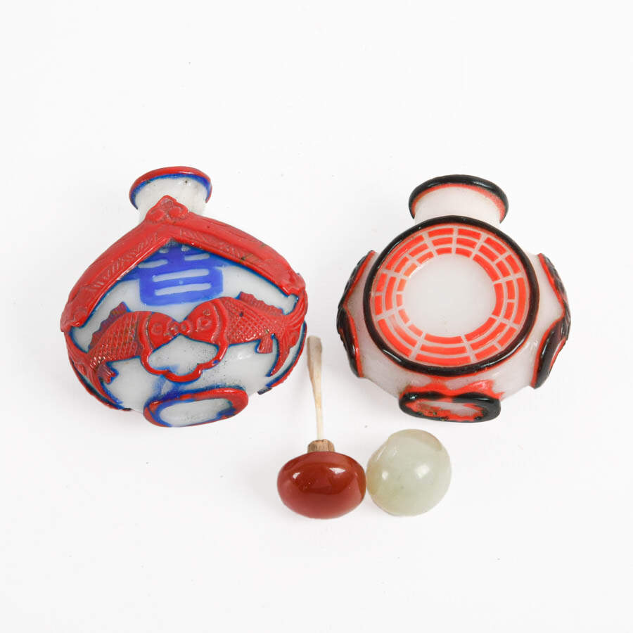 Grouping of Two Peking Glass Snuff Bottles-7