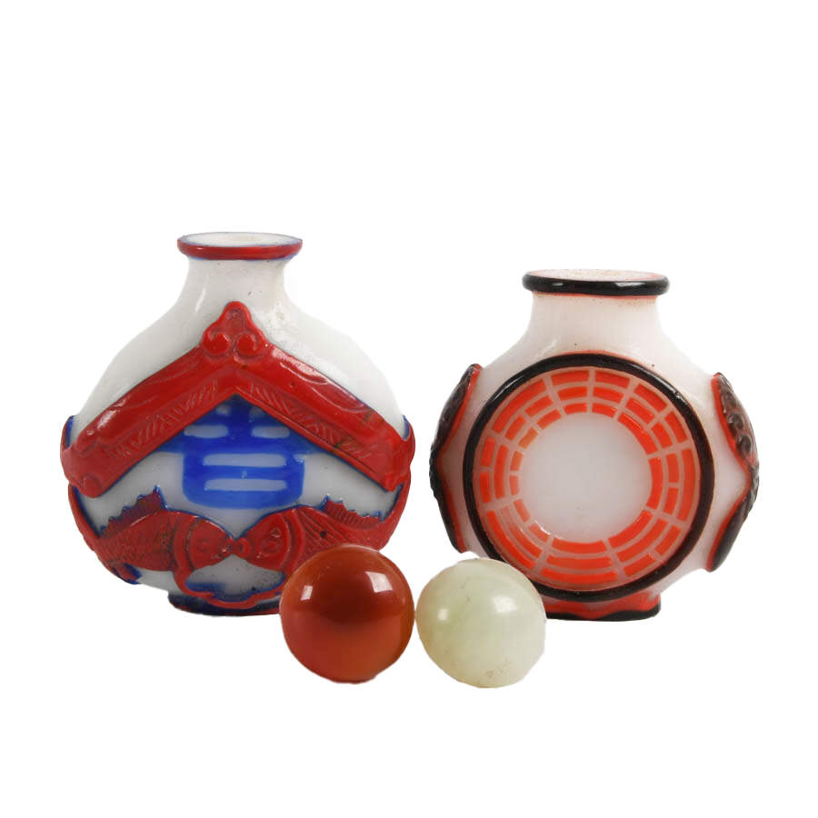 Grouping of Two Peking Glass Snuff Bottles-2