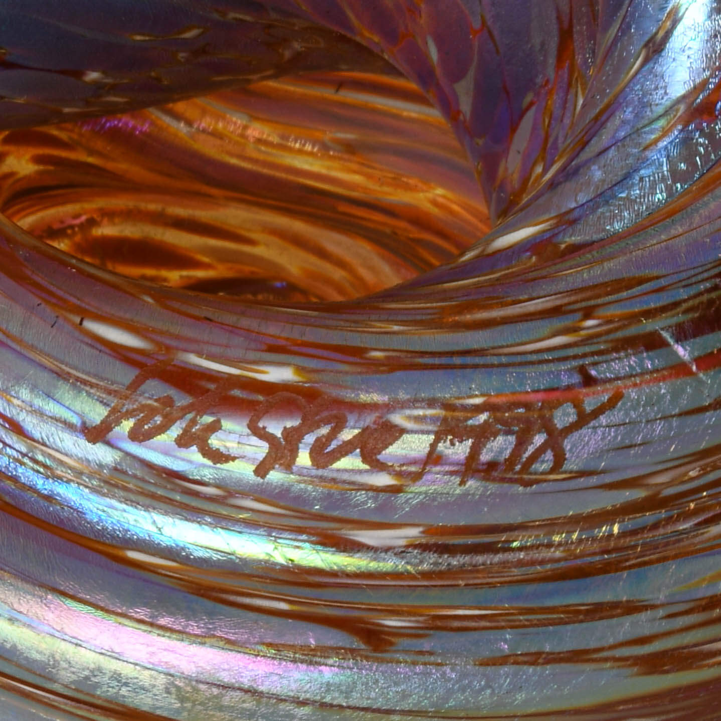 Signed Micheal Cohn Art Glass Seashell Paperweight-7