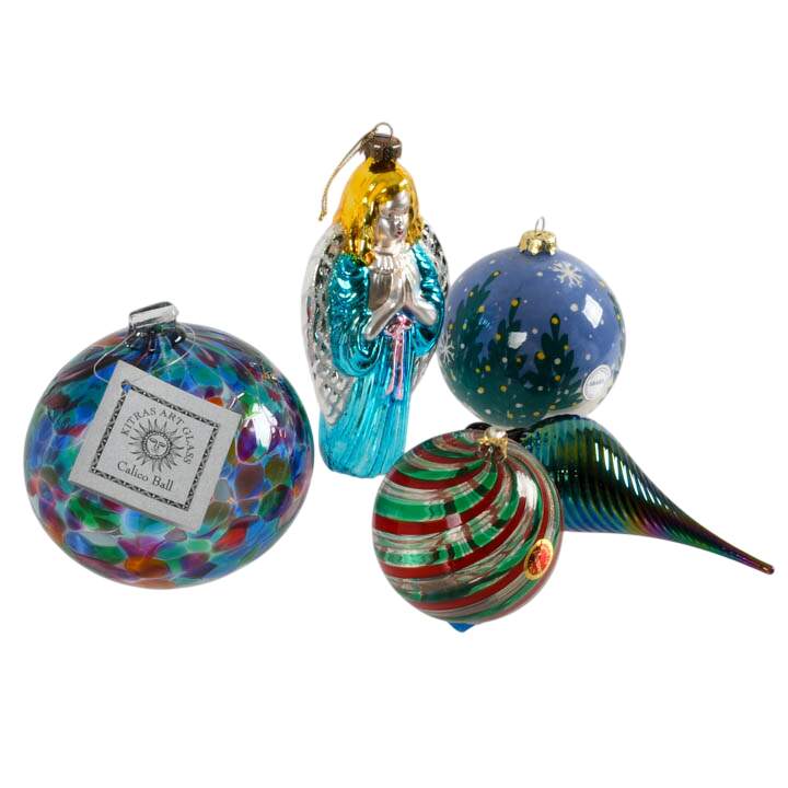Five-Piece Set of Christmas Glass Ornaments-2