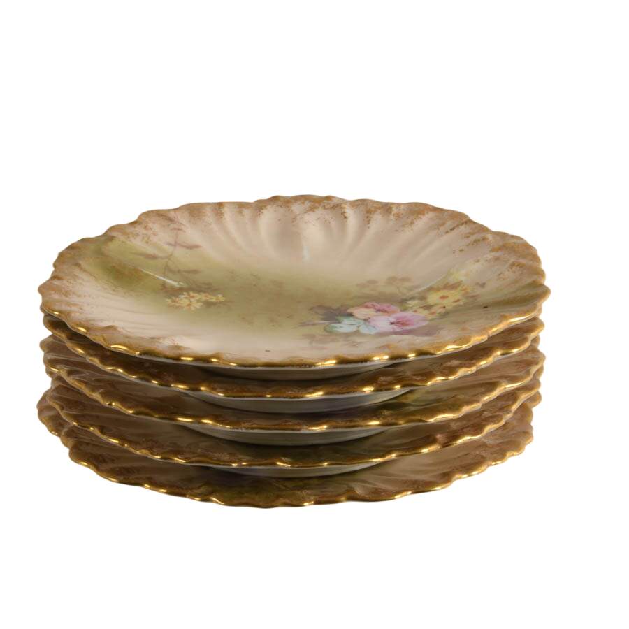 Universal Toaster and Five Limoges Bread and Butter Plates-5