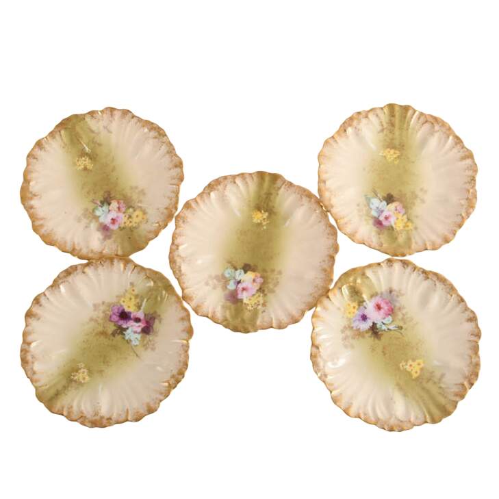 Universal Toaster and Five Limoges Bread and Butter Plates-2