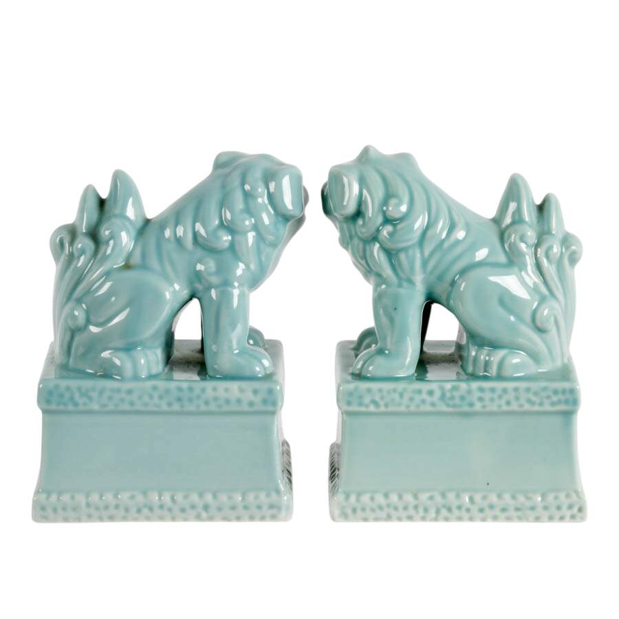Quadruple Collection of Chinese Bookshelf Items-8