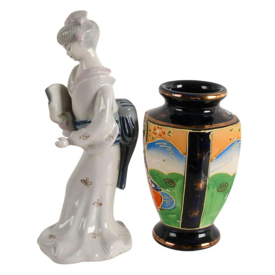 Pair of Japanese Porcelain Items-2
