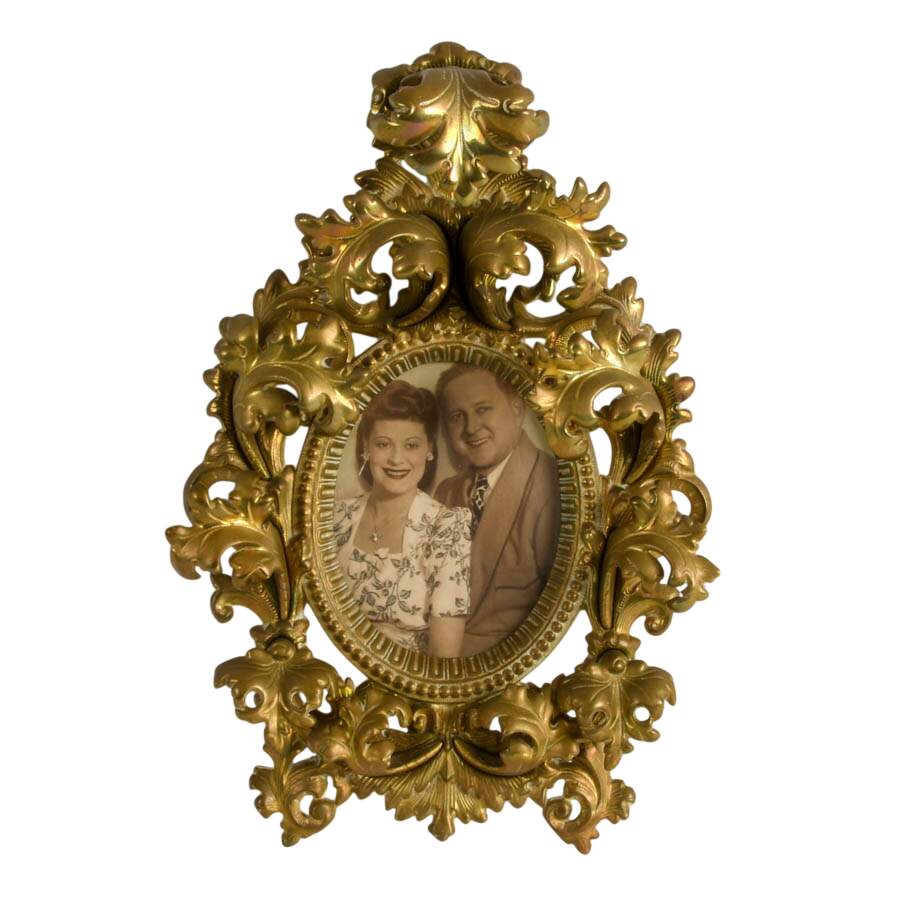 Antique Brass Rococo-Style Wall Hanging Picture Frame-1