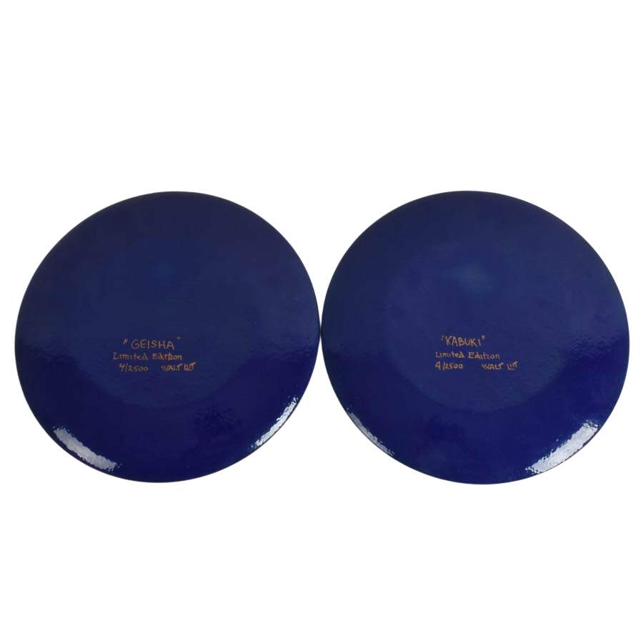 Pair of Hand-Painted Glass Japanese Decorative Plates-10