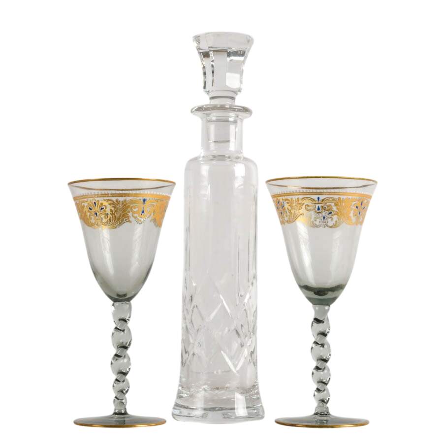 3-Piece Elegant Royal Gallery Cut Crystal Decanter and Stemware Gift Set-2