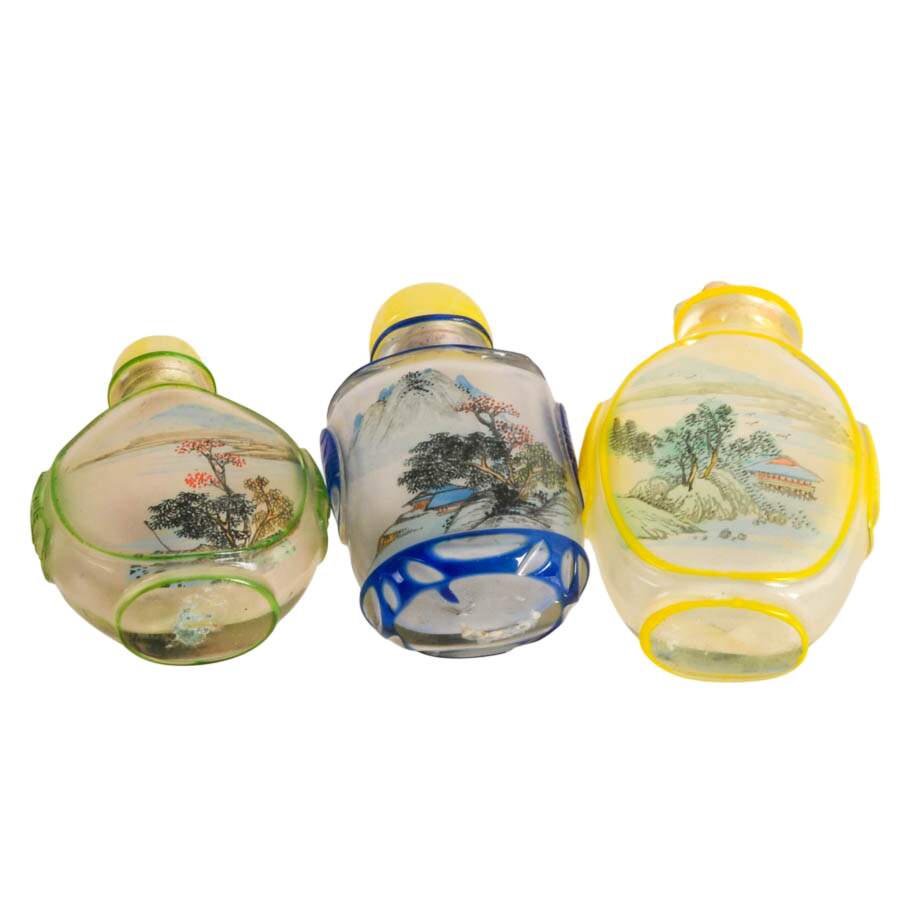 Trio of Chinese Reversed Painted Snuff Bottles-4