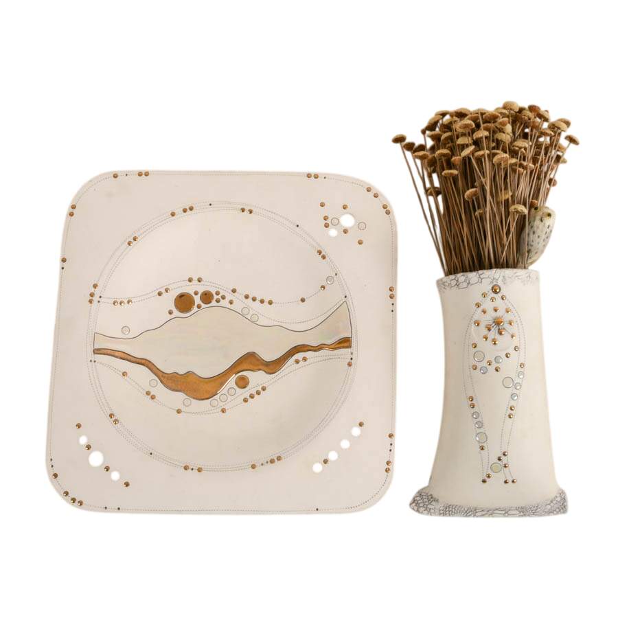 Postmodern Terry Pottery Wall Pocket and Plate Set-1