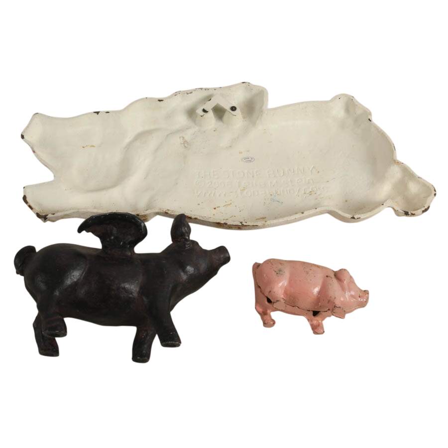 Collection of Three Pig Metal and Stone Décor-11