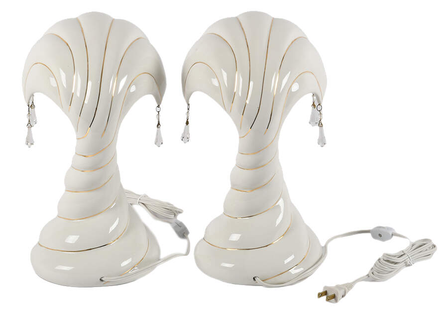 Pair of Signed Mid-Century Modern Ceramic Seashell Shaped Table Lamp-2