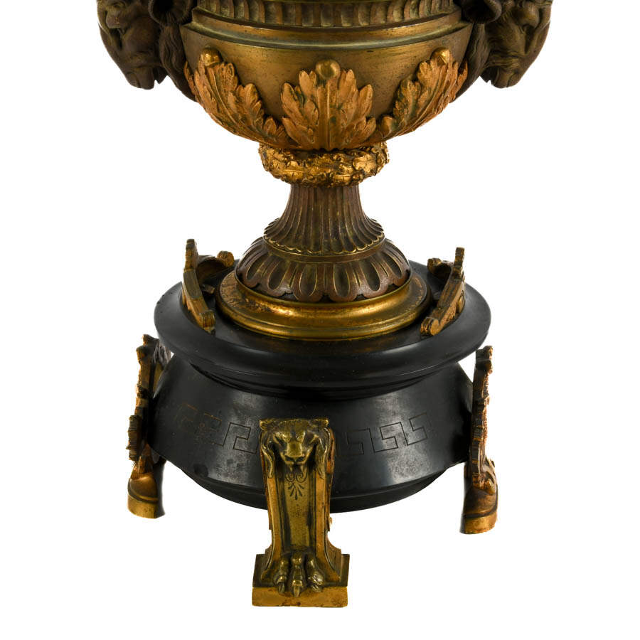 Antique French Classical Mounted Rams' Head Table Lamp-5