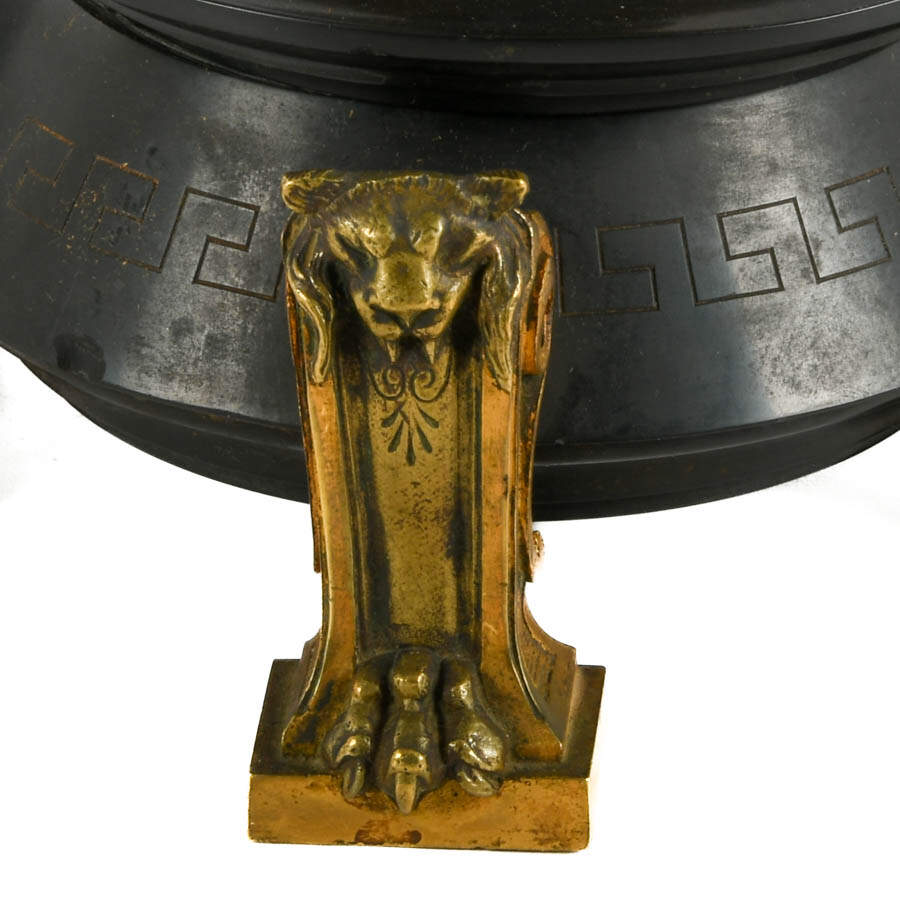 Antique French Classical Mounted Rams' Head Table Lamp-4