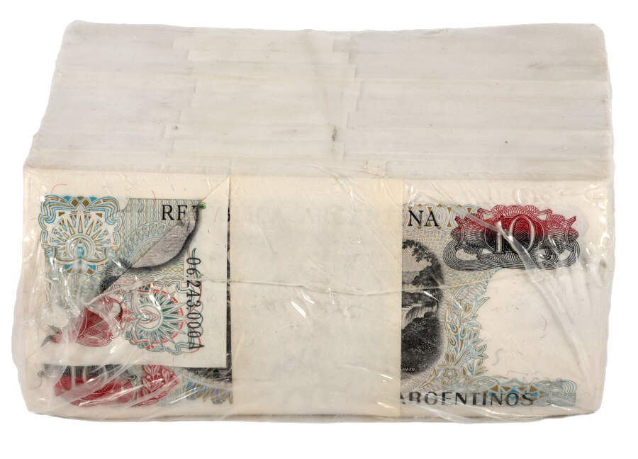 Sealed Brick of Uncirculated 10 Pesos Republica Argentina Banknotes-3