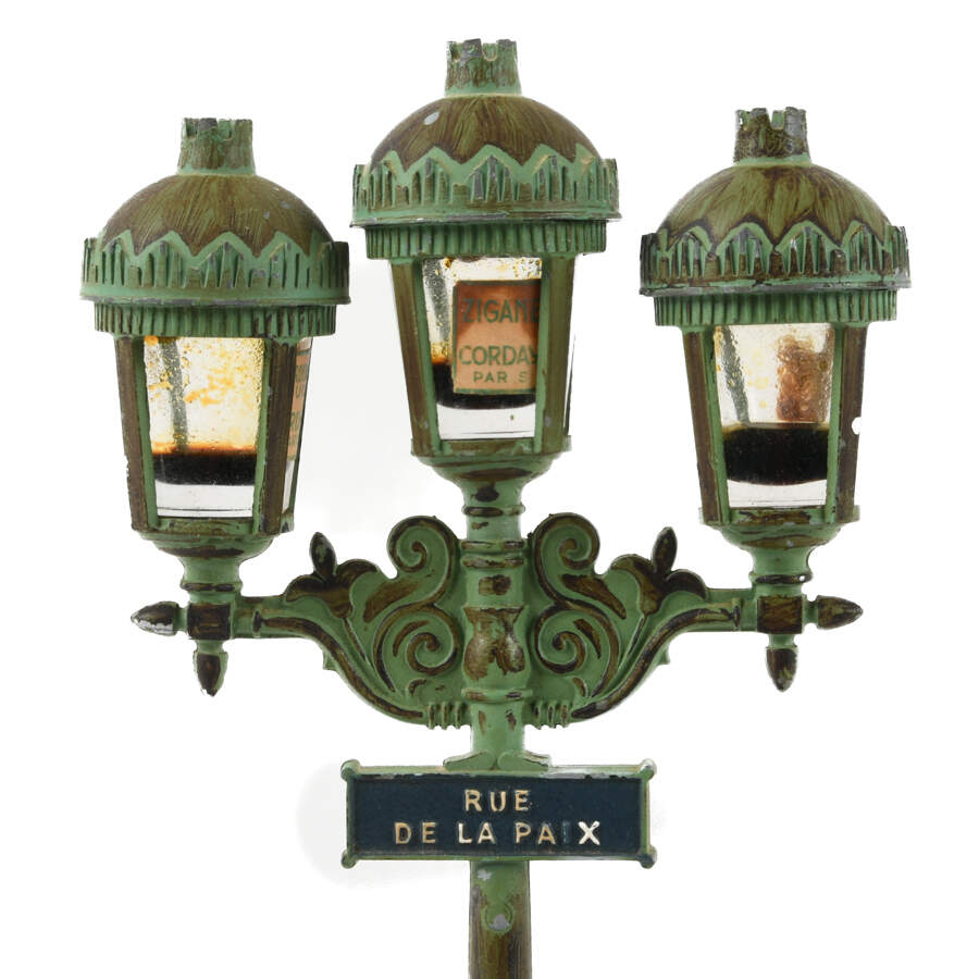 Rue de la Paix Corday Paris Perfume Bottle Streetlight-6