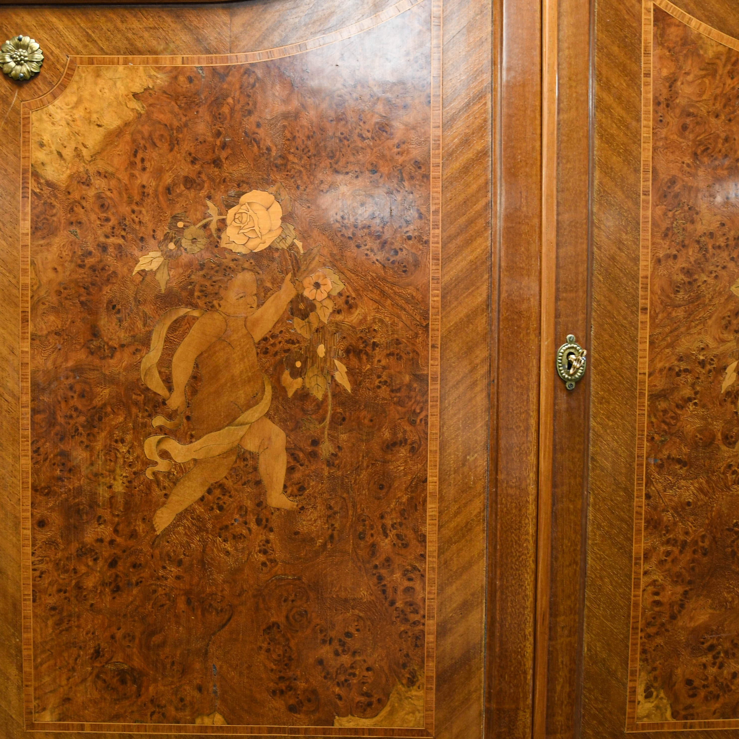 Louis XVI-Style Cherub Marquetry Vitrine Cabinet-4