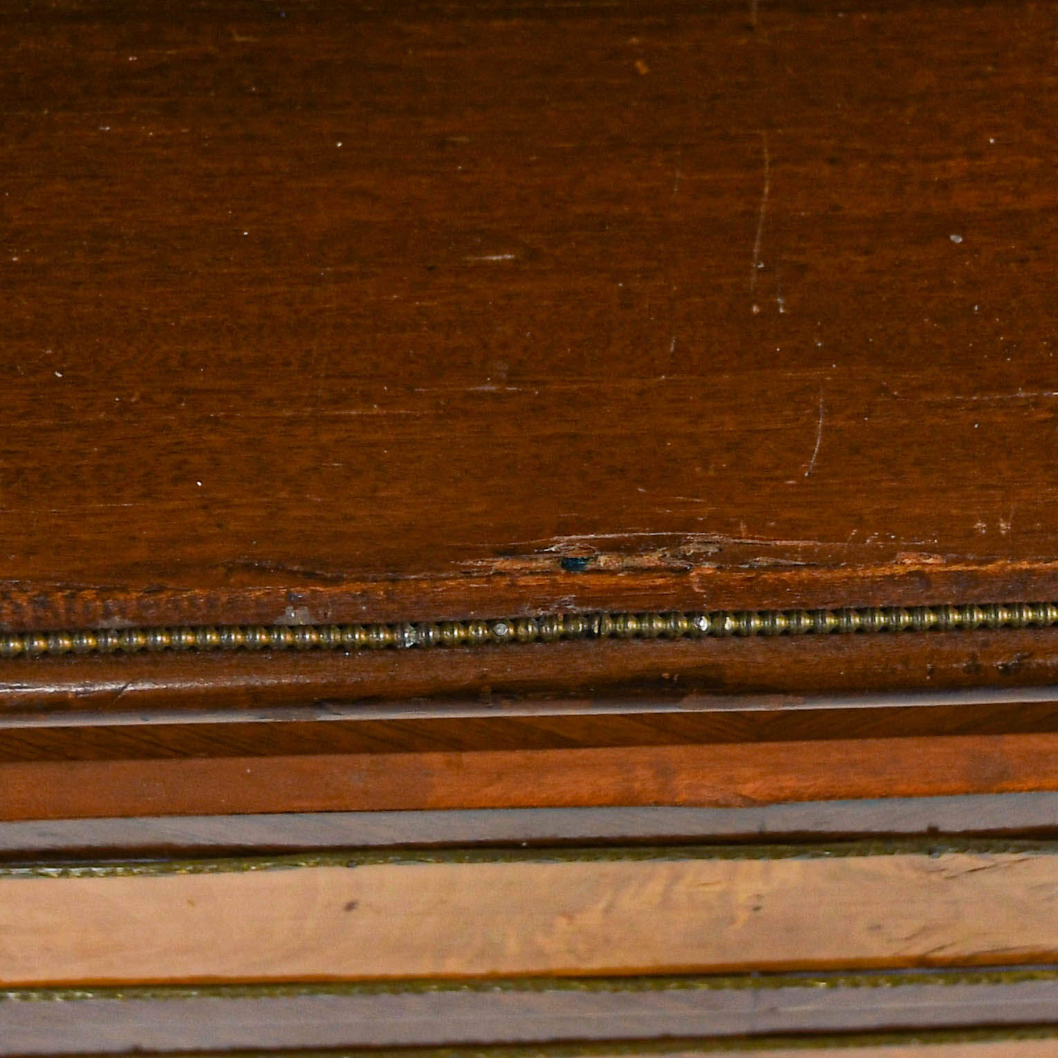 Louis XVI French Marquetry and Gilt Bronze Roll-Top Bureau de Damme-6