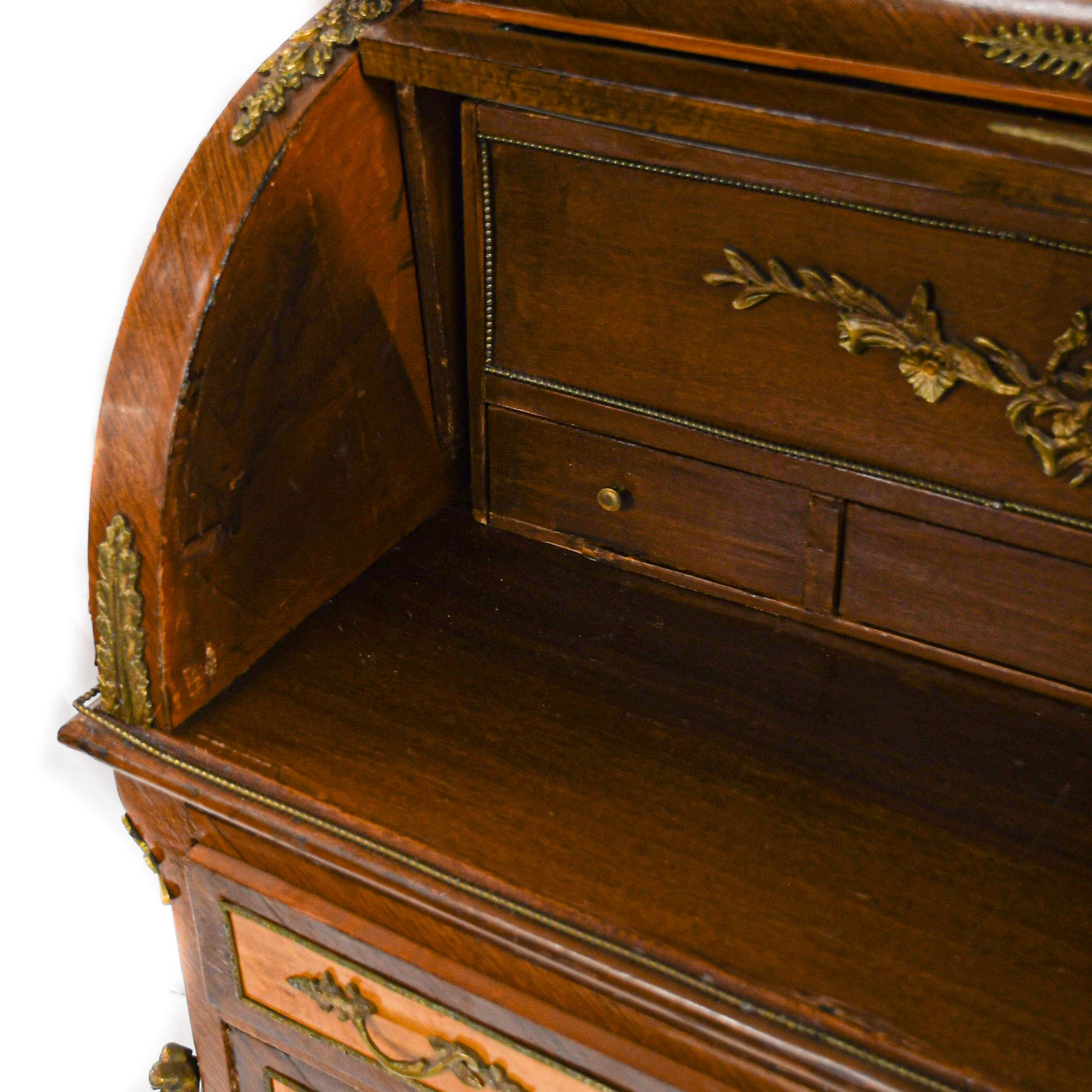 Louis XVI French Marquetry and Gilt Bronze Roll-Top Bureau de Damme-5