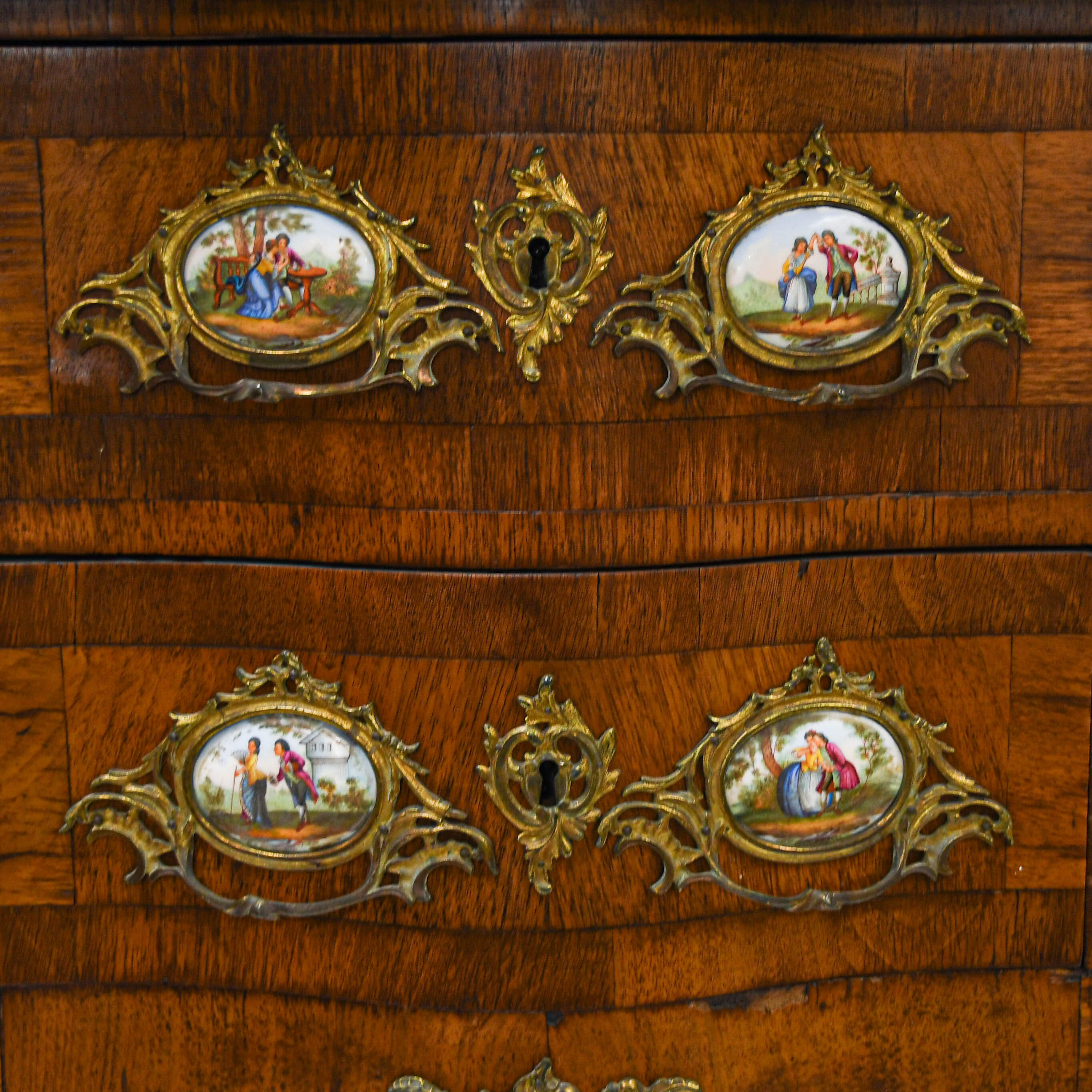 19th-Century Louis Revival Burr Walnut and Ormolu Mounted Cartouche Chest-2