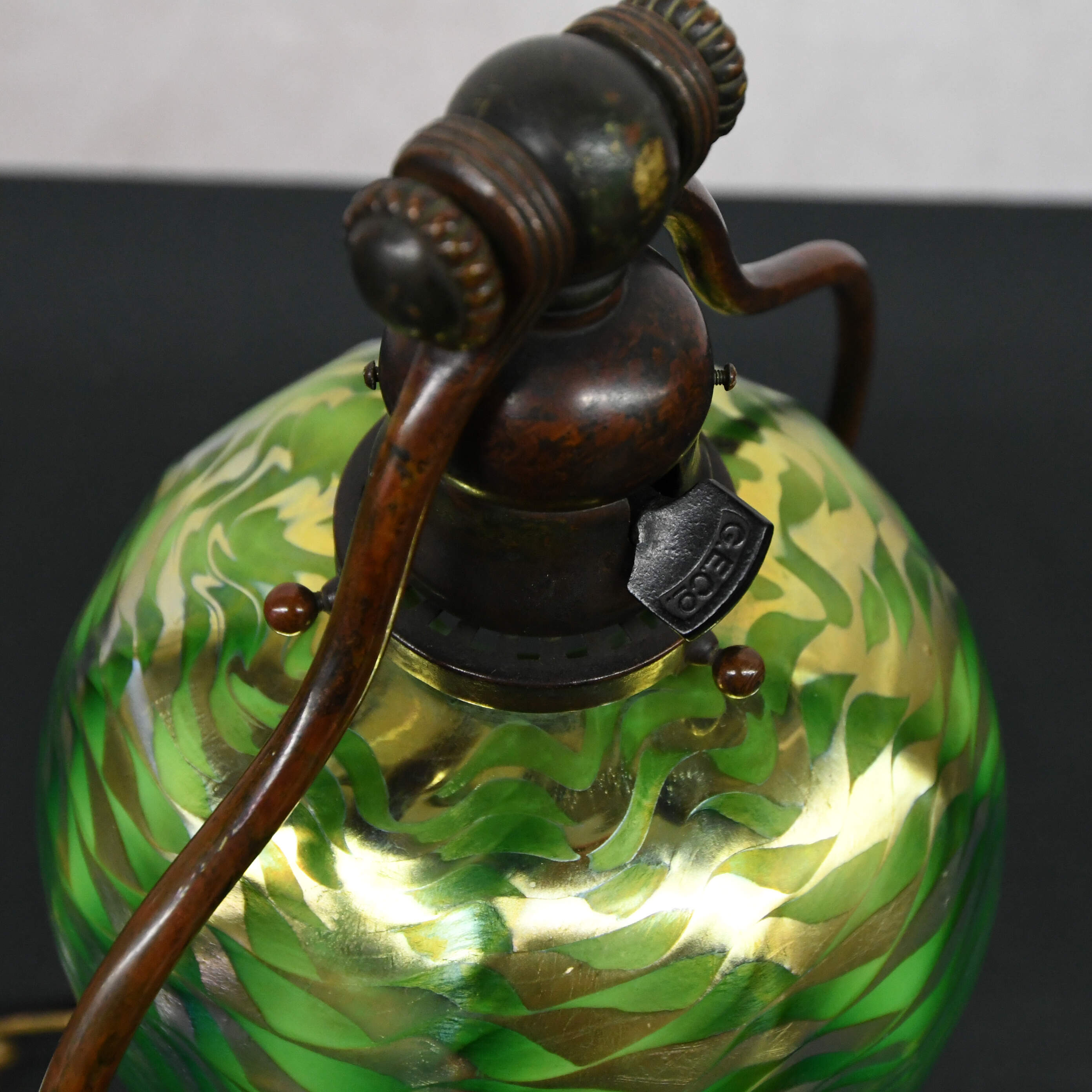 Tiffany Harp Lamp with Green Iridescent Damascene Glass Shade-6