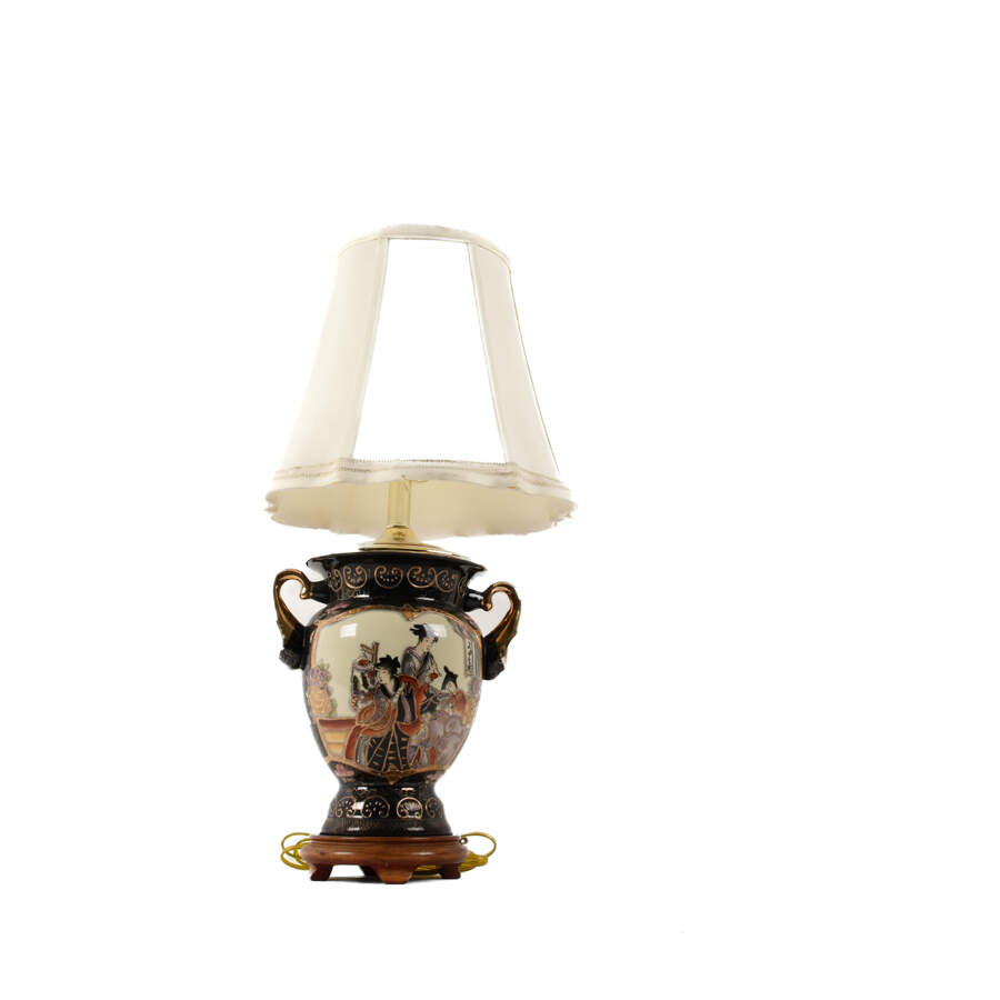 Electrified Satsuma Urn Lamp-10