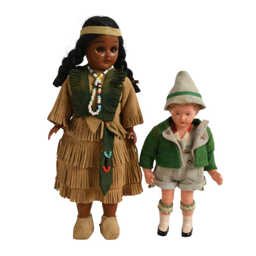 Six Vintage Around the World Travel Dolls-2