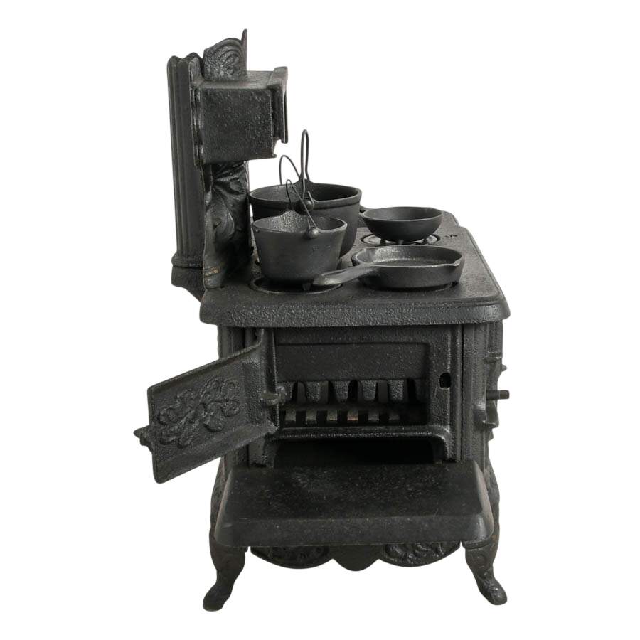 J&E Stevens Antique Cast Iron Salesman's Sample Toy Stove-8