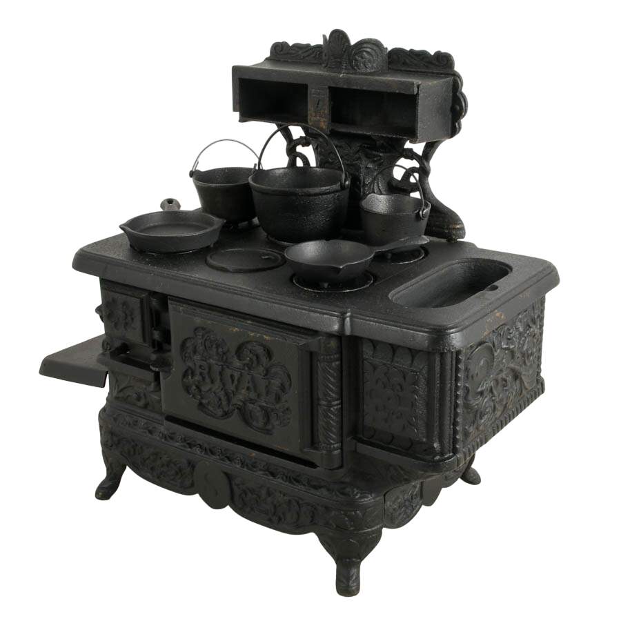 J&E Stevens Antique Cast Iron Salesman's Sample Toy Stove-5