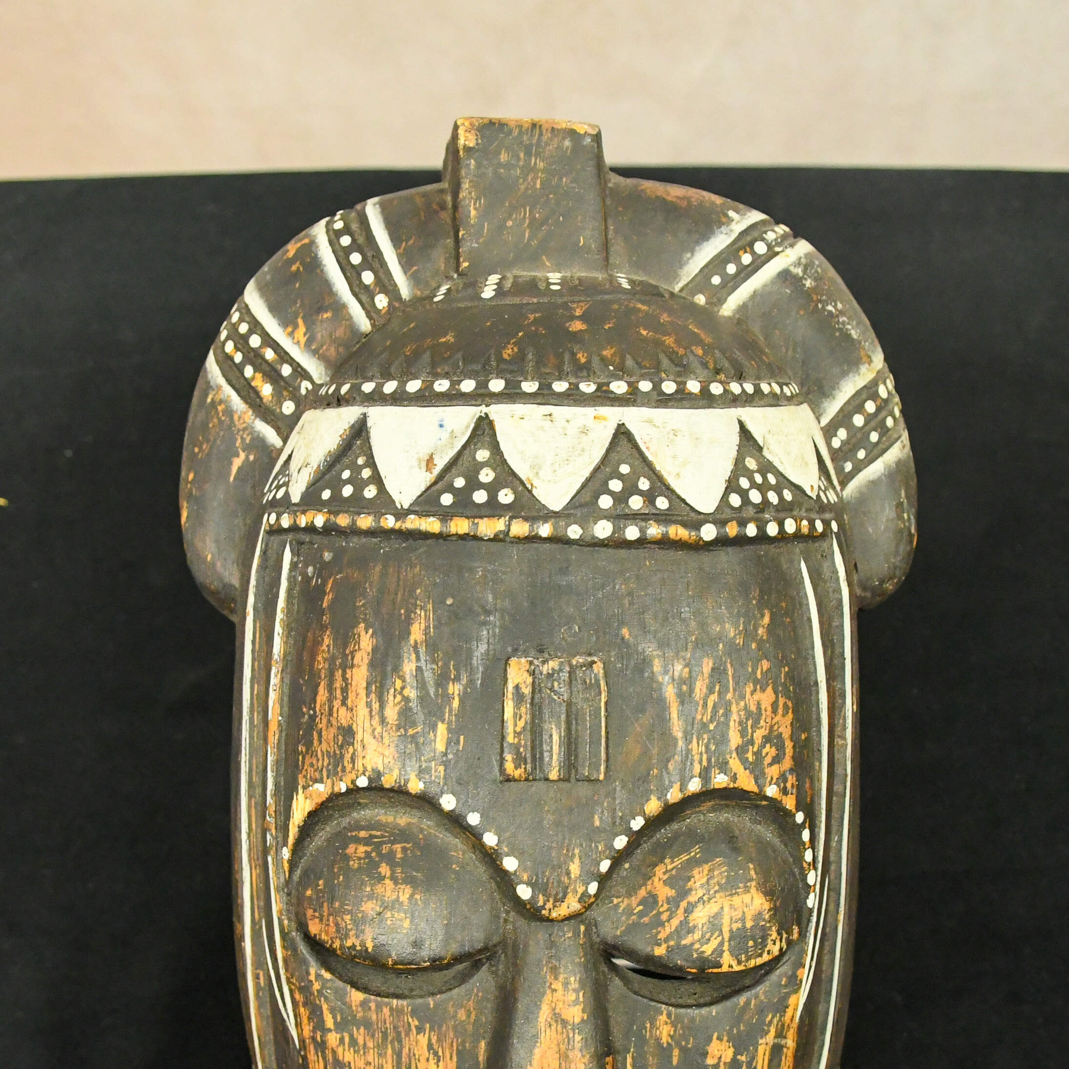 Carved African Tribal Dan Mask-3