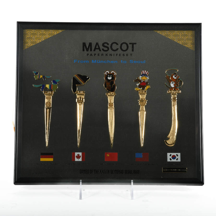 1988 Seoul Olympic Games Mascot Letter Opener Set in Framed Case-1