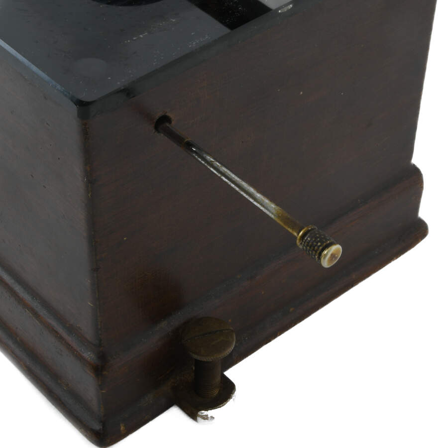 Antique Torsion Balance Co. Scale Set-7