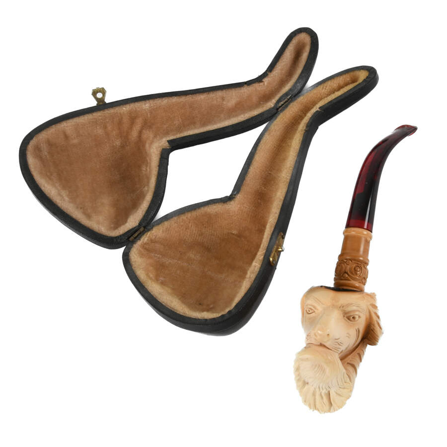 Carved Dog Meerschaum Pipe in Case-7
